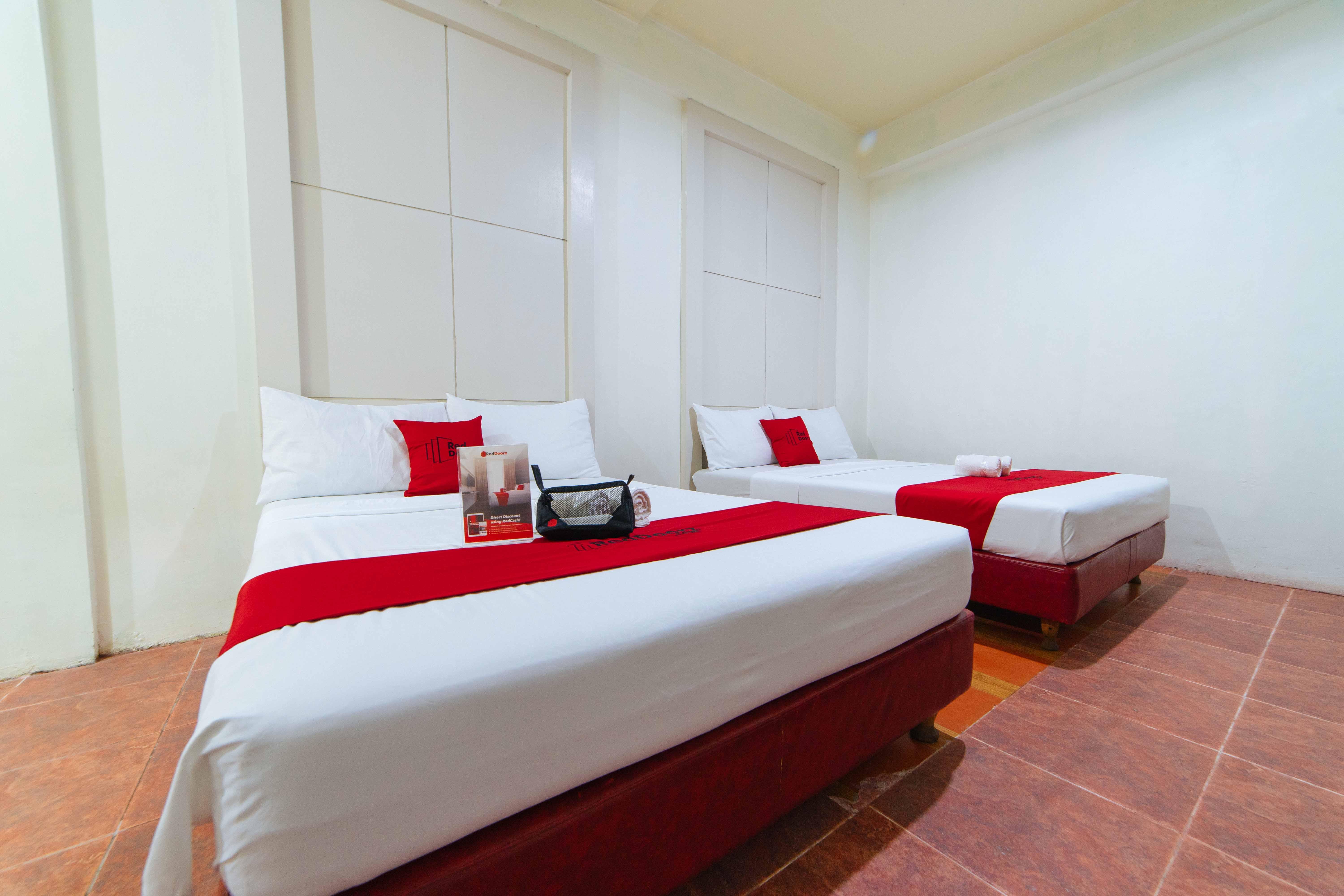 Reddoorz Near Walking Street Angeles City Exterior foto