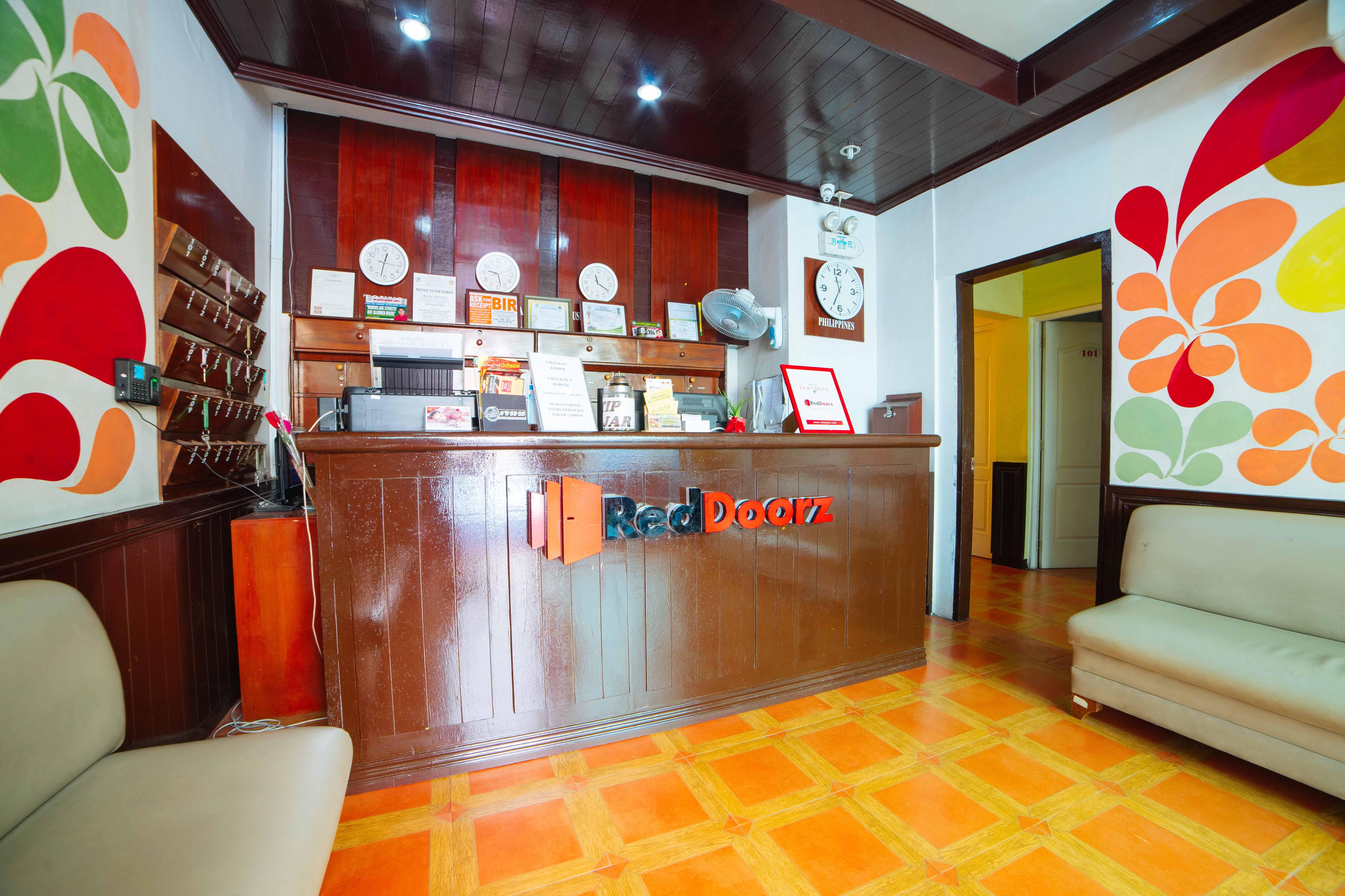Reddoorz Near Walking Street Angeles City Exterior foto